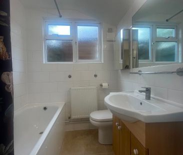 2 Bed Character Cottage To Let In Castle Park, Colchester - Photo 5