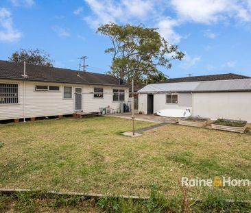 Fully Furnished Immaculate Home! - Photo 6