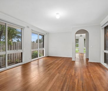 Spacious 4-Bedroom Family Home! - Photo 2