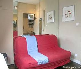 Logement à Paris, Location meublée - Photo 3