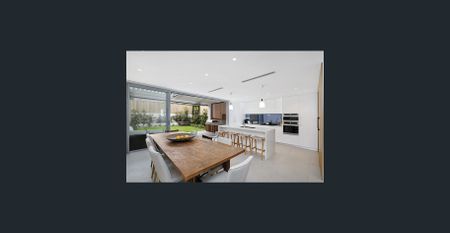 Luxury Duplex with State Of The Art Finnishes - Photo 2