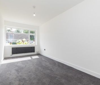 Neargates, Charnock Richard, PR7 5EY - Photo 1