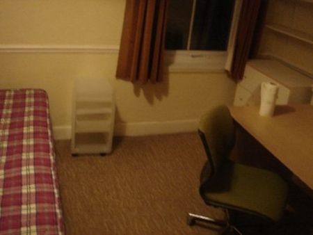 5 Bed - Mostyn Road, Edgbaston, Birminghm - Photo 3