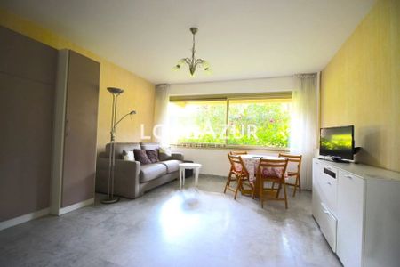 Location AppartementJuan-les-Pins - Photo 2