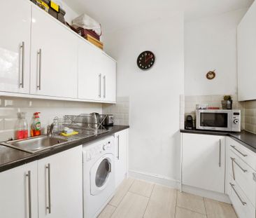 Manor Park Parade - Photo 6