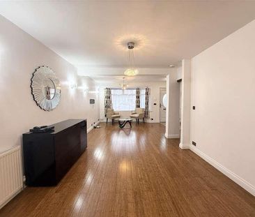 Warren Close, London, N9 - Photo 6