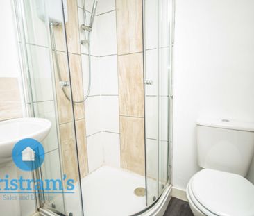1 bed Shared Flat for Rent - Photo 5