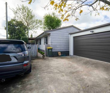 Well-Presented Three Bedroom Home - Photo 3