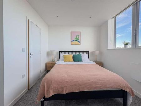 London Road, St. Leonards - Photo 5