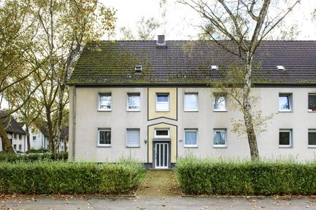 Helle 4-Zimmer-Etagenwohnung in Gelsenkirchen  96,7 m² mit Badfenster und Wanne - Photo 3