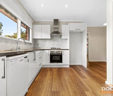 Newly renovated family home - Photo 4