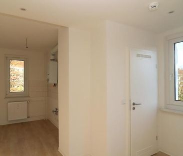 Lichtdurchflutete Wohnung mit Balkon - Photo 2