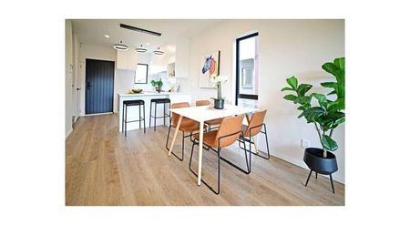 Your New Home for Christmas – 2-Bedroom + Stud... - Photo 5