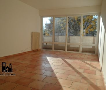 Location Appartement 3 pièces 65m² BOURGES 18000 - Photo 2