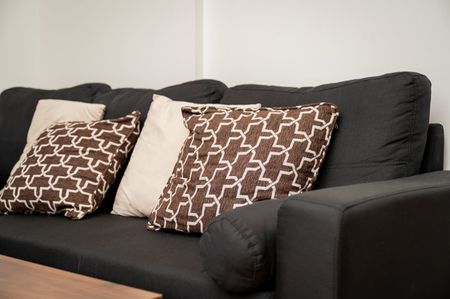 1 Bed Flat, Gotts Road, LS12 - Photo 3