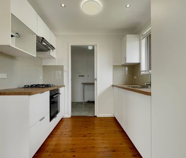 Charming 3-Bedroom family home in prime location - Photo 5