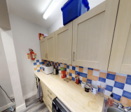 68 Flat 2 Victoria Road, Leeds, LS6 1DL - Photo 2