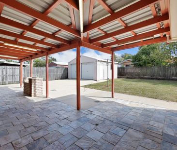 Spacious Family Home for Rent in Mount Pleasant, QLD 4740 - Photo 2