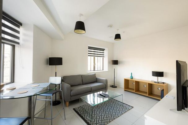 1 bedroom flat to rent - Photo 1