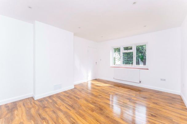 2 bedroom detached bungalow to rent - Photo 1