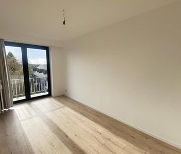 GERENOVEEERD Appartement 3e verdiep in hartje Sint-Kruis met autost... - Photo 4