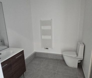 Location Appartement 2 pièces 47m² THONON LES BAINS 74200 - Photo 3