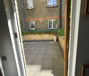 1 Bed Flat, Long Acre, WC2E - Photo 3