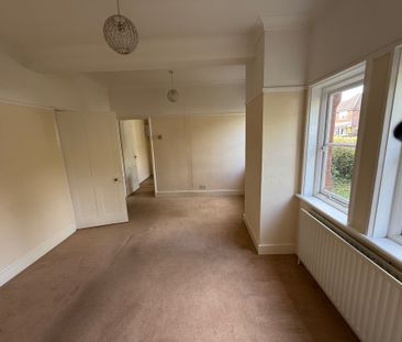 Unfurnished One Bedroom Apartment to Rent In Godalming - Photo 1
