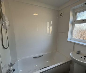 Taranto Hill, Ilchester, YEOVIL - Photo 2