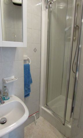 1 Bed Flat - Photo 3