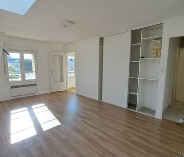 Reims Type 1 35.70m2-dernier étage-lumineux-secteur Jean Jaurés - Photo 3