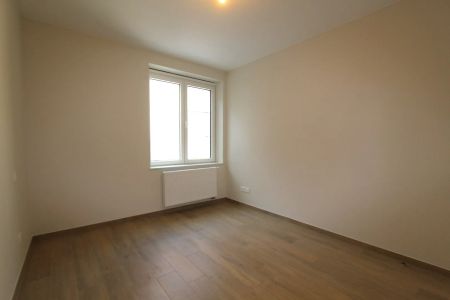 LUXE GELIJKVLOERS APPARTEMENT MET GROOT TERRAS - Photo 3