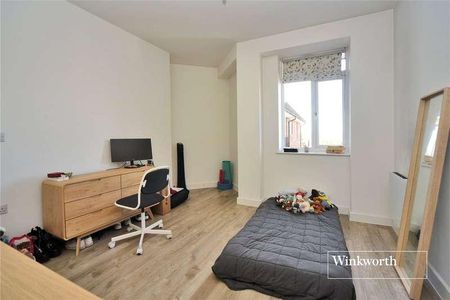 Century House, Station Way, Cheam Village, Surrey, SM3 - Photo 5