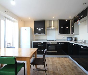 5 bedroom terraced house to rent - Photo 6