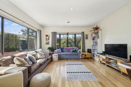 Charming Homes in Leafy Turner � Unit A Now Available for Rent for 3-6 months - Photo 2