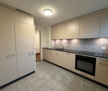 Modern and bright apartment in a central location - Foto 6