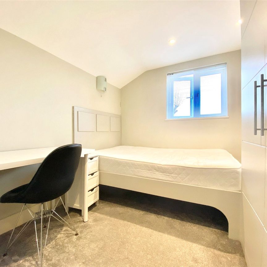 1 bedroom sharedAccommodation in Cordwallis Road, Maidenhead - Photo 1