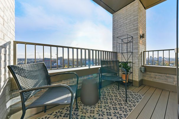 Duval House, SW11, London - Photo 1