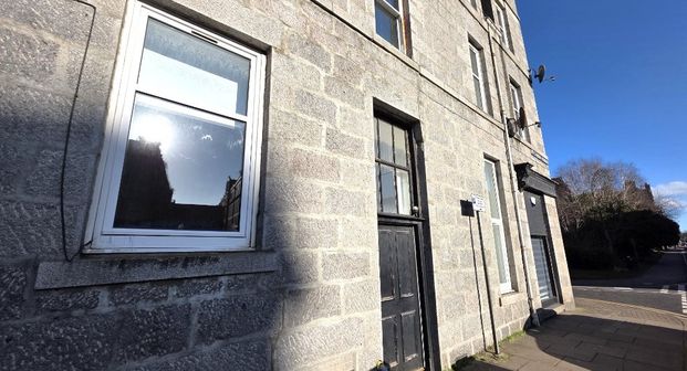 P1660: Hutcheon Street, City Centre, Aberdeen - Photo 1