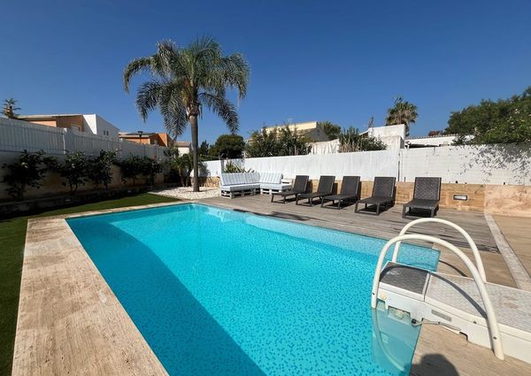 10 Plaça Mestres dAixa, Alcúdia, Balearic Islands 07400