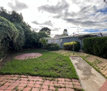 5 Torrens St, Werribee VIC 3030 - Photo 5