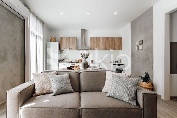 Barcelona Capital, Catalonia 08025 - Photo 1