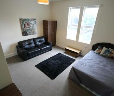 1 Bed - 43 Armley Ridge Road, Leeds - LS12 3LD - Student - Photo 3