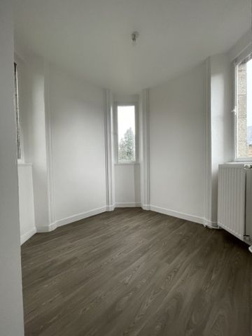 Appartement à FLERS 82.91 m² - Photo 2