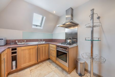 Finchley Road, Barnet, NW11 - Photo 5