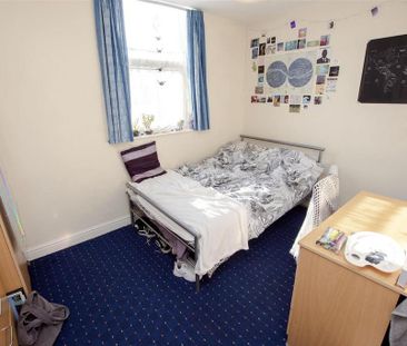 6 bedroom house to rent - Photo 3