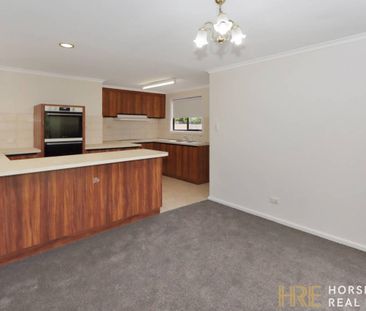 New carpet and Paint - 4 Bedroom Home - Central - Photo 2