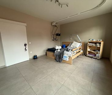 Appartement te huur - Photo 1