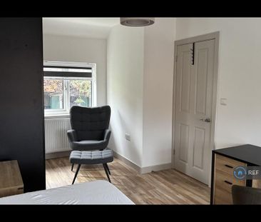 1 bedroom in a house share to rent - Photo 5