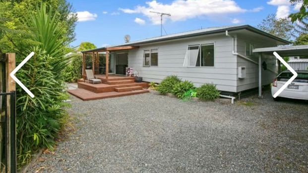 Leamington - 3 Bedrooms - Photo 1